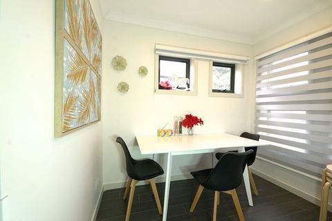 A Cozy 3BRM House At Doncaster - Accommodation Gladstone 6