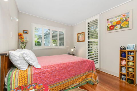 BEACH RETREAT - Accommodation Gladstone 6