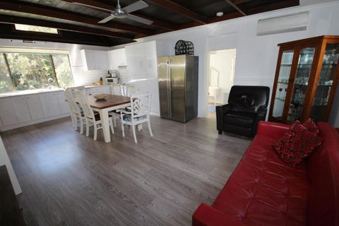 Boambee Hideaway - Accommodation Gladstone 5