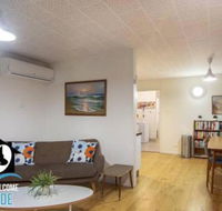 Retro Groovy Pad Pt Elliot - Accommodation Gladstone