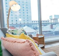Paradiso on Bent Netflix Wifi City life - Accommodation Gladstone