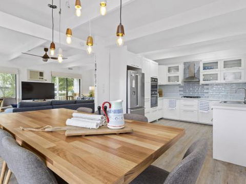 BAYSHORE DROMANA - Accommodation Gladstone 4