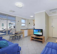 Stylish Comfortable 2 bdrm Glenelg North - Accommodation Gladstone