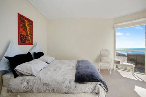 PANORAMA VIEWS Spectacular Ocean Views - Accommodation Gladstone 5