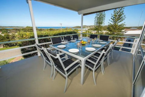 Fingal Bay Beach House 32 Lentara Street - Accommodation Gladstone 0