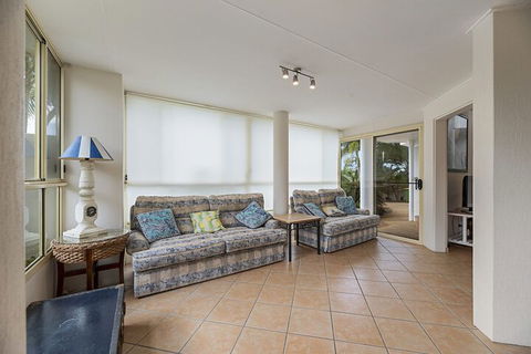 Fabulous Pet Friendly Family Home - 3 Carribean Court - Accommodation Gladstone 4