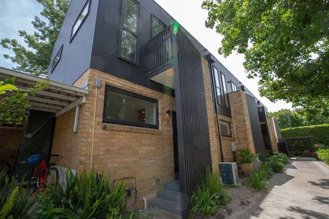 Designer Taste 2BR Townhouse@hawthorn - Accommodation Gladstone 2