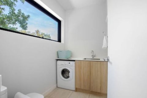 Designer Taste 2BR Townhouse@hawthorn - Accommodation Gladstone 0