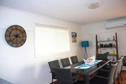 EAGLES NEST VIEWS On TAMARA - Accommodation Gladstone 2