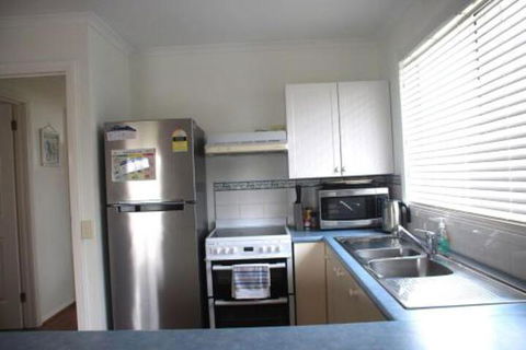 EAGLES NEST VIEWS On TAMARA - Accommodation Gladstone 6