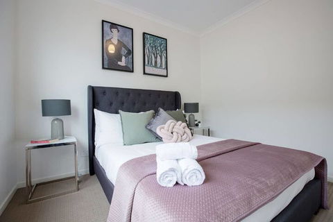 108spacious Point Cook Estate4br2btdoublegarage - Accommodation Gladstone 6