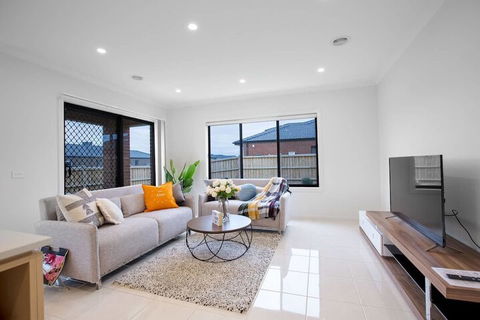 108spacious Point Cook Estate4br2btdoublegarage - Accommodation Gladstone 7