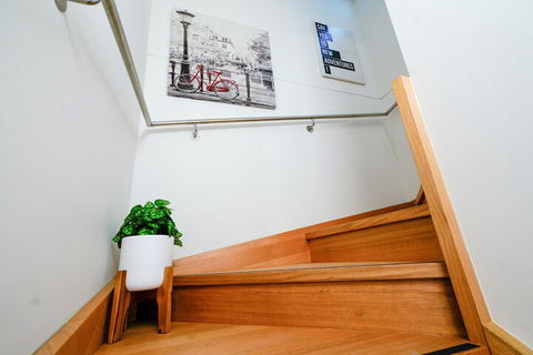 Brunswick Living Luxury Apartments - Accommodation Gladstone 7