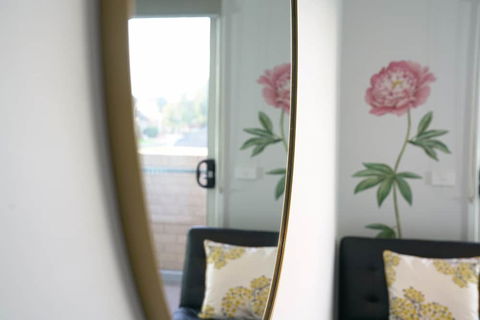 Waterfront Villa In Sanctuary Lakes - Accommodation Gladstone 3