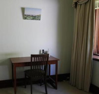 The Curtin Family Home - Accommodation Gladstone