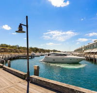 Woolloomooloo Modern Apartment 12 BRK - Accommodation Gladstone