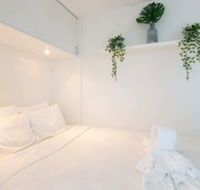 Bright 1 Bedroom Studio With Amazing City Views - Accommodation Gladstone