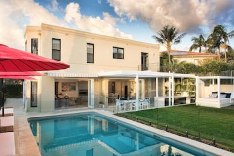 Vaucluse Manor H327 - Accommodation Gladstone 0