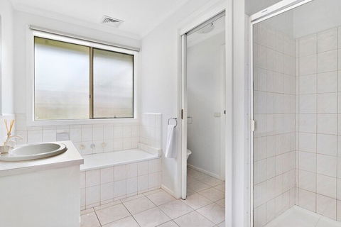 Maroondah 3 Bedroom House - Accommodation Gladstone 2