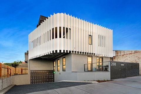 Manhattan Apartments - Glen Iris - Accommodation Gladstone 2