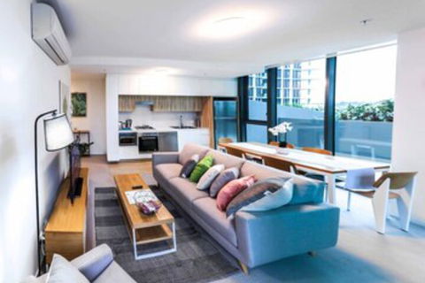 Incredible Riverside Apartment In Brisbane - Accommodation Gladstone 0
