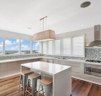 Sea Splash 75 Lorikeet Drive - Accommodation Gladstone