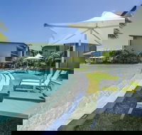 Blue on Blue Apartment 815 - Accommodation Gladstone