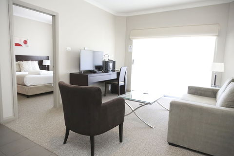 Centrepoint Apartments - Accommodation Gladstone 5