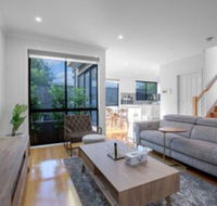 Impressive  Spacious new Townhousepreston - Accommodation Gladstone