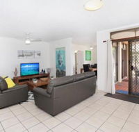 Unit 2 Cooltoro Court 7 Frank Street Coolum Beach 400 BOND LINEN INCLUDED - Accommodation Gladstone