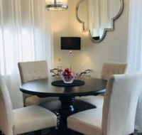 The Grove - Accommodation Gladstone