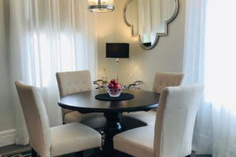 The Grove - Accommodation Gladstone 0