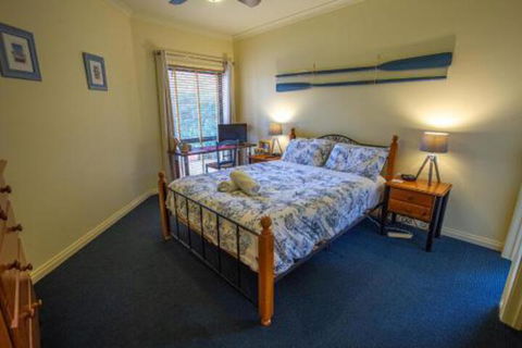 A Mariners Place BEST Location In Town! - Accommodation Gladstone 4