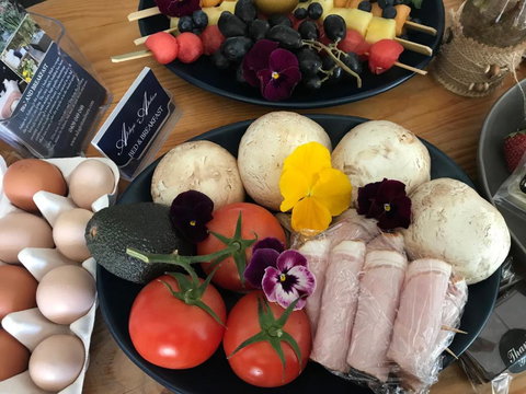 Adagio In Auburn - Accommodation Gladstone 1