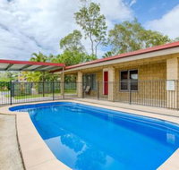 14 Double Island Drive Rainbow Beach Large Holiday House with PoolPets Welcome Free Wi Fi - Accommodation Gladstone