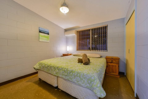 30 Kennedy Street - Accommodation Gladstone 2
