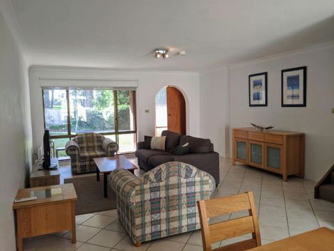 DAVIES STREET 3 / 14 MOLLYMOOK - Accommodation Gladstone 4