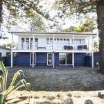 Happy Tides Beachfront Holiday Home - Accommodation Gladstone 0