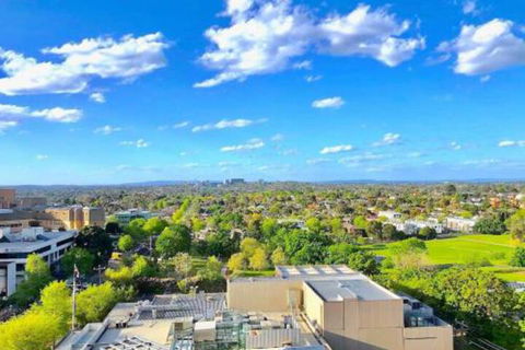 Deluxe Central Park 4B2B APT BoxHill Panorama - Accommodation Gladstone 0