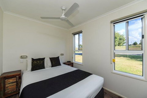 Reflections Holiday Parks Lake Keepit - Accommodation Gladstone 6