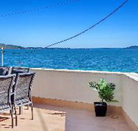 3 Bedroom Apartment Bayview Towers Unit 1 - Accommodation Gladstone
