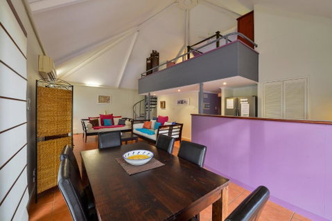 Osprey Holiday Village Unit 112 Vibrant 3 Bedroom Holiday Villa With A Pool In The Complex - Accommodation Gladstone 2