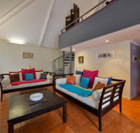 Osprey Holiday Village Unit 112 Vibrant 3 Bedroom Holiday Villa with a Pool in the Complex - Accommodation Gladstone