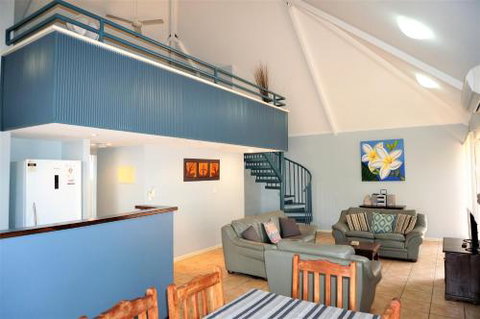 Osprey Holiday Village Unit 115 Idyllic 3 Bedroom Holiday Villa With A Pool In The Complex - Accommodation Gladstone 5