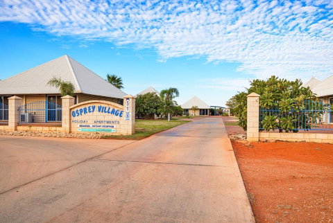 Osprey Holiday Village Unit 115 Idyllic 3 Bedroom Holiday Villa With A Pool In The Complex - Accommodation Gladstone 2