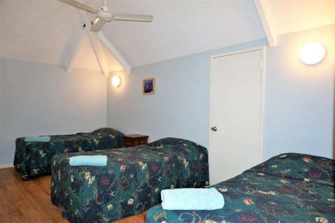 Osprey Holiday Village Unit 115 Idyllic 3 Bedroom Holiday Villa With A Pool In The Complex - Accommodation Gladstone 4