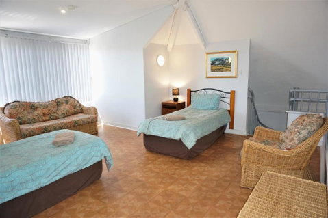 Osprey Holiday Village Unit 108 Serene 3 Bedroom Holiday Villa With A Pool In The Complex - Accommodation Gladstone 7