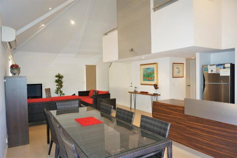 Osprey Holiday Village Unit 104 Luxurious 3 Bedroom Holiday Villa With A Pool In The Complex - Accommodation Gladstone 6