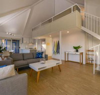 Osprey Holiday Village Unit 106 Trendy 3 Bedroom Holiday Villa with a Pool in the Complex - Accommodation Gladstone