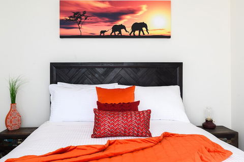 JUDD A Stylish Abode Awaits You - Accommodation Gladstone 2